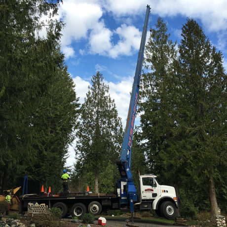 Crane truck working