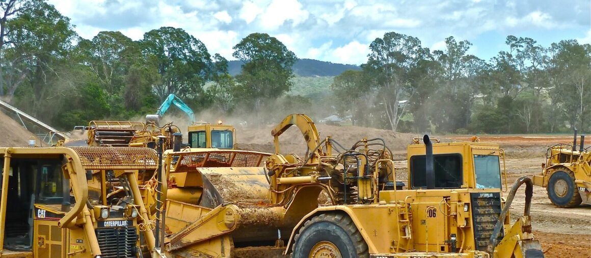 5 Reasons to Hire a Land Clearing Company