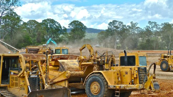 5 Reasons to Hire a Land Clearing Company